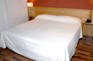 Dos noches en habitación twin estándar para 2 en Hotel Bulevard*** en Benicassim (Castellón)