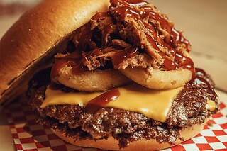 Un comida o una cena para 2 en Barkada BCN Burgers