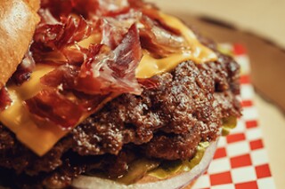 Un comida o una cena para 2 en Barkada BCN Burgers