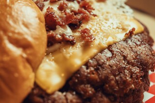 Un comida o una cena para 2 en Barkada BCN Burgers