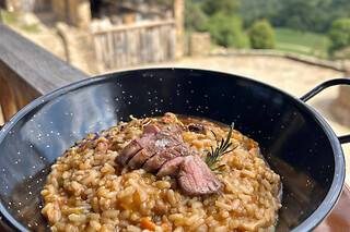 Una comida para 2 en Els Tomeus Restaurant (Cabanyes entre Valls) en la Vall de Bianya (Girona)
