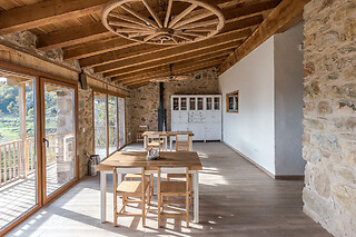 Una comida para 2 en Els Tomeus Restaurant (Cabanyes entre Valls) en la Vall de Bianya (Girona)