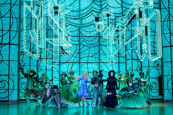 Multi-Espectáculo - Wicked / Los Miserables + 1 noche