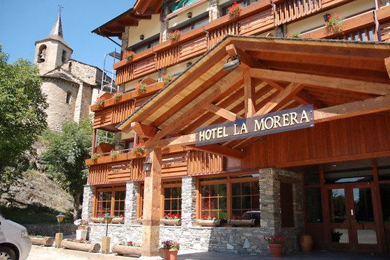 Una noche con experiencia bienestar para 2 en Hotel La Morera*** en Lleida