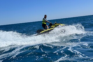 Una excursión en dos jet ski para 4 en Adventure Jetski en San Pedro del Pinatar (Murcia)