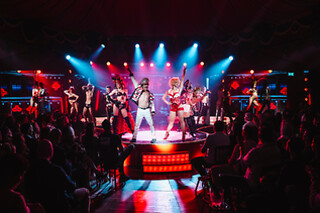 Una entrada al show Vegas Rouge para 2 en Sala Scala en San Bartolomé de Tirajana (Las Palmas)