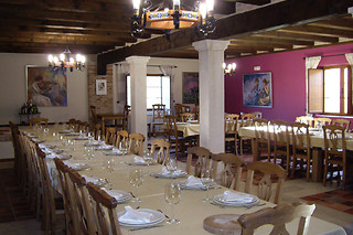 Una noche con desayuno y visita a bodega para 2 en Pago de Trascasas**** en Cubillas de Santa Marta (Valladolid)