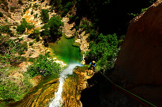 Una actividad de rafting en aguas bravas para 1 en Máxima Aventura en Montanejos (Castellón)
