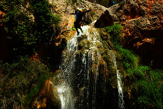 Una actividad de rafting en aguas bravas para 1 en Máxima Aventura en Montanejos (Castellón)