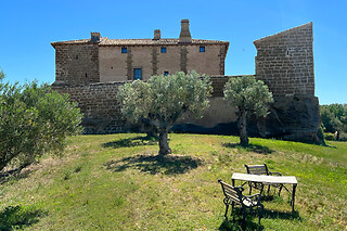 Una noche en Suite con desayuno para 2 en Castillo de Corvinos en Albero Alto (Huesca)