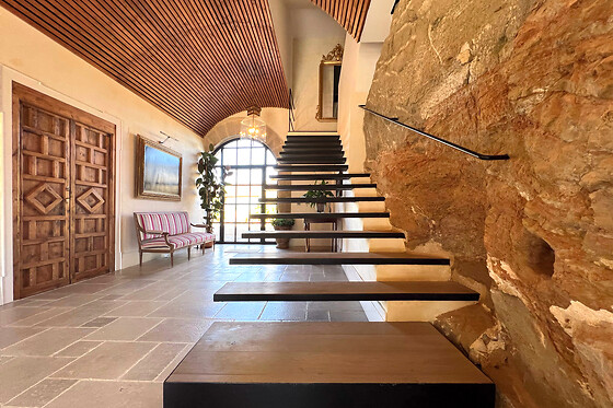 Una noche en Suite con desayuno para 2 en Castillo de Corvinos en Albero Alto (Huesca)
