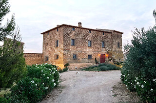 Una noche en Suite con desayuno para 2 en Castillo de Corvinos en Albero Alto (Huesca)