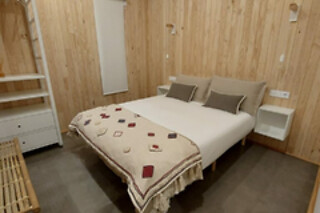 Una noche en cabaña para 2 adultos y 1 niño en Cabañas Huma en Vegadeo (Asturias)