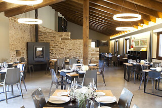 Una noche con experiencia bienestar para 2 en Mas de Cebrián** en Puertomingalvo (Teruel)