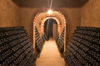Una visita guiada con cata de cuatro cavas brute nature gran reserva para 4 en Cava Conde de Valicourt en Sant Sadurní d'Anoia (Barcelona)