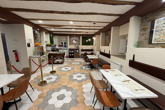 Una noche con desayuno para 2 en Hotel Triacastela** en Triacastela (Lugo)