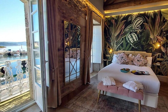 Una noche con desayuno y experiencia bienestar para 2 en Hotel Barómetro de Camariñas*** en Camariñas (A Coruña)