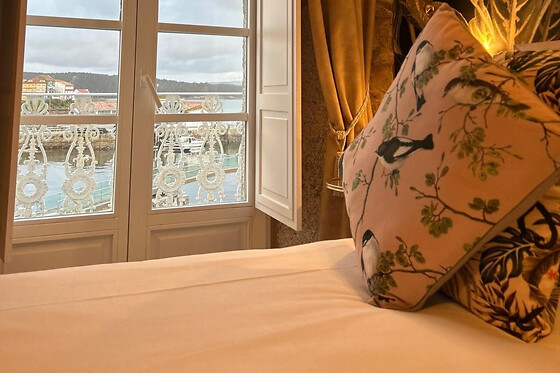 Una noche con desayuno y experiencia bienestar para 2 en Hotel Barómetro de Camariñas*** en Camariñas (A Coruña)