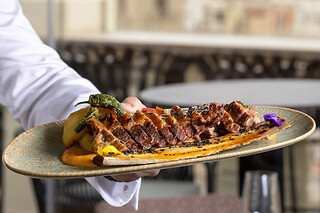 Una comida o cena gourmet para 2 en Restaurante Atenea Sky en Valencia