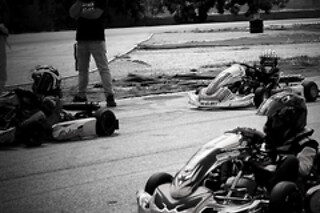 Una tanda en kart para 3 en Fast Kart Murcia en Murcia