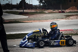 Una tanda en kart para 3 en Fast Kart Murcia en Murcia