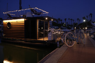 Una noche para 2 en Little París- La Mansion Bateau en San Roque (Cádiz)