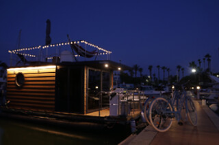 Una noche para 2 en Little París- La Mansion Bateau en San Roque (Cádiz)