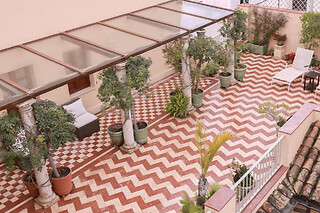 Una noche con desayuno para 2 en Casa Romana Hotel Boutique**** en Sevilla