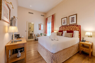Una noche con desayuno para 2 en Casa Romana Hotel Boutique**** en Sevilla