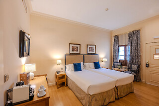 Una noche con desayuno para 2 en Casa Romana Hotel Boutique**** en Sevilla