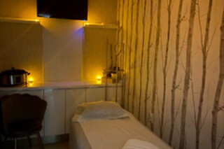 Un tratamiento facial "light  and facial vitality" para 1 en Clinic Velázquez 120 en Madrid