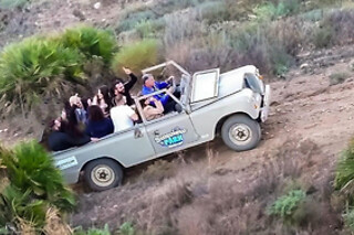 Un descenso en tirolina + ruta en Land Rover para 2 en Sunview Park en Alhaurín de la Torre (Málaga)