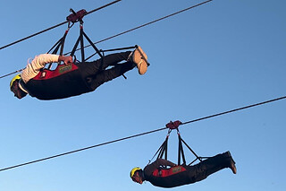 Un descenso en tirolina + ruta en Land Rover para 2 en Sunview Park en Alhaurín de la Torre (Málaga)