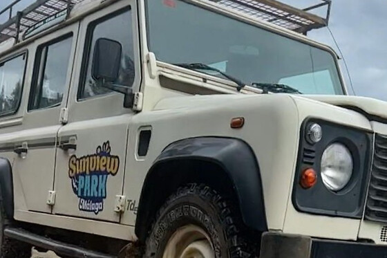 Un descenso en tirolina + ruta en Land Rover para 2 en Sunview Park en Alhaurín de la Torre (Málaga)