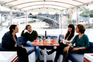 Paseo exclusivo en barco por el río Guadalquivir (Sevilla)