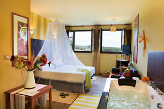 Una noche en habitación especial con experiencia bienestar para 2 en Hotel La Llosa de Fombona en Luanco (Asturias)