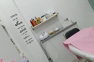 Un masaje relajante y una sesión de presoterapia para 2 en Queens Valencia en Paterna (Valencia)