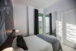 Una noche con desayuno y cena para 3 en Hotel Barrio Nuevo** en Lebrija (Sevilla)
