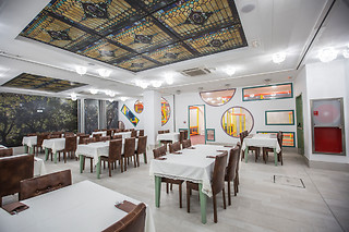 Una noche con desayuno y cena para 3 en Hotel Barrio Nuevo** en Lebrija (Sevilla)