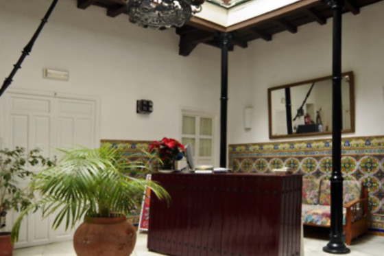 HOSTAL LIS - photo 1