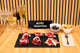 Una "Jamón Experience Masterclass" para 2 en Jamón Experience en Barcelona