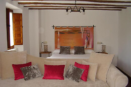 HOSPEDERIA LA CALERA & CASA ANDRES DEL VALLE