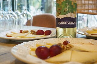 Una actividad Art & Wine para 2 en Art Wine by H e
