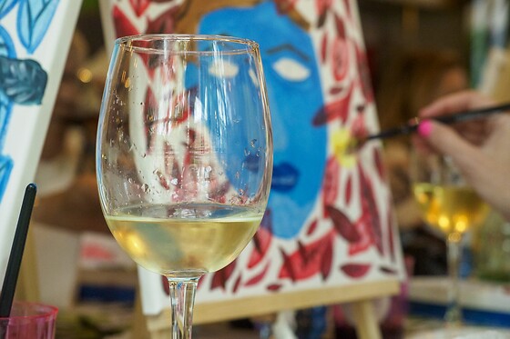 Una actividad Art & Wine para 2 en Art Wine by H e