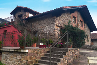 Dos noches en habitación doble para 2 en Casa Rural Argiñenea en San Sebastián (Gipuzkoa)