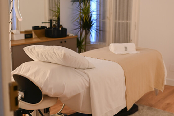 Un diseño de cejas con depilación y tinte para 1 Elisabeth Casablanca Wellness Boutique en Zaragoza
