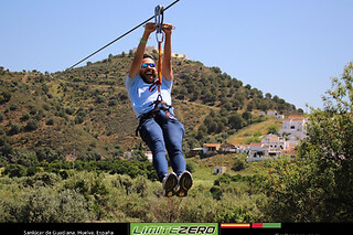 Un salto en tirolina para 4 en Limitezero en Sanlúcar de Guadiana (Huelva)