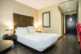 AZZ LANGREHOTEL&SPA