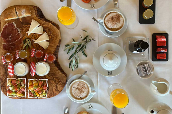 Una noche con desayuno y cena para 2 en Hotel Molino del Arco**** en Ronda (Málaga)