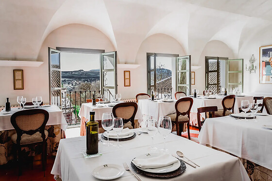 Una noche con desayuno y cena para 2 en Hotel Molino del Arco**** en Ronda (Málaga)